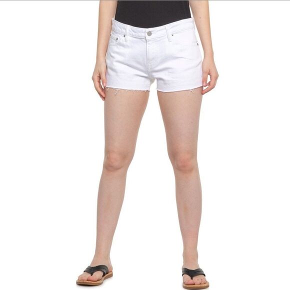 𝅺🆕 Lucky Brand The Cut Off Shorts in Clean White - Picture 1 of 10